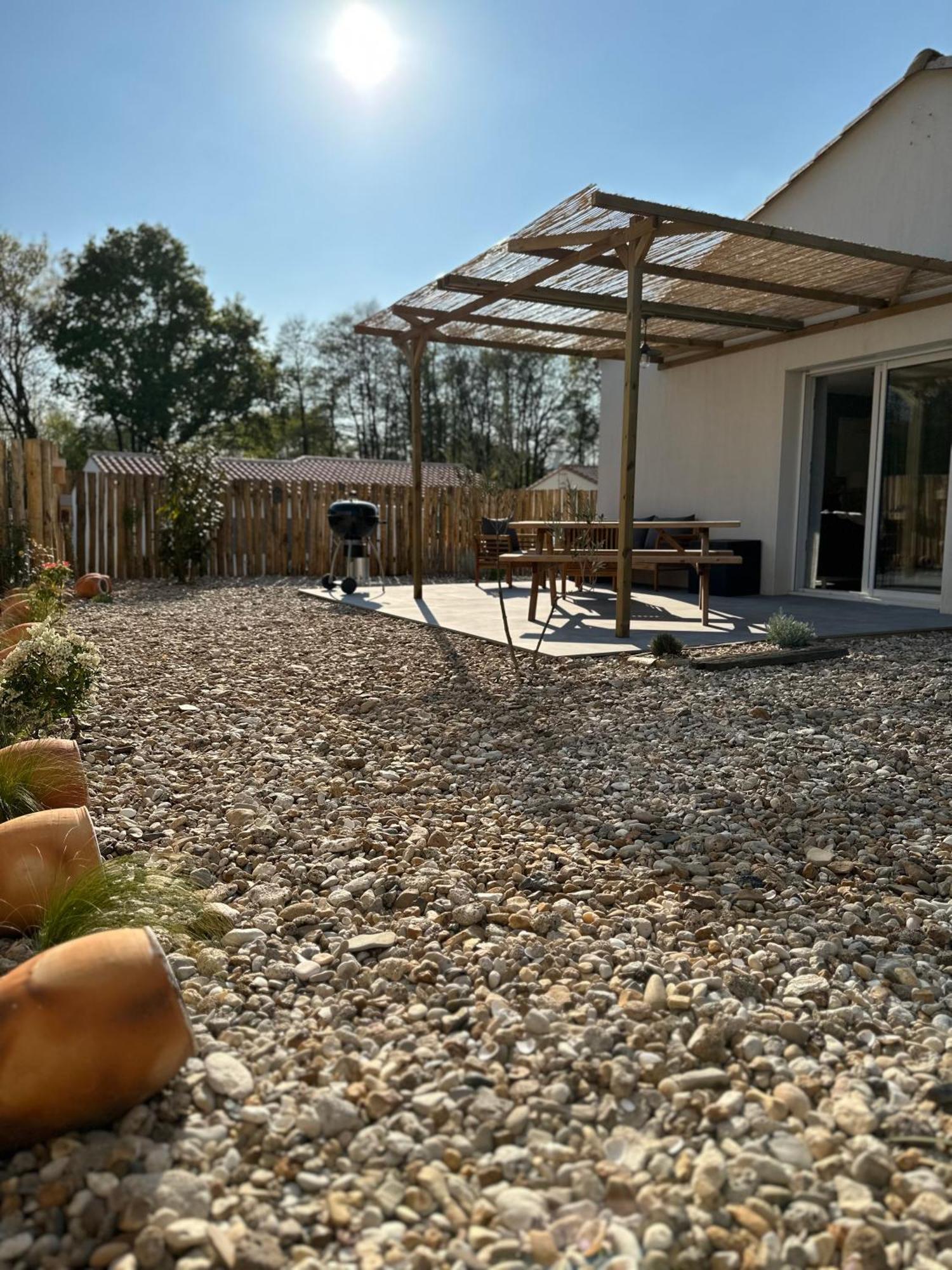 Maison Au Calme Pres Des Plages Poiroux 外观 照片